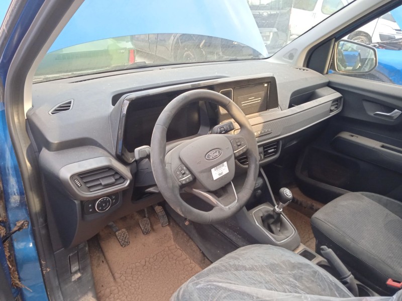 ford tourneo courier del año 2024