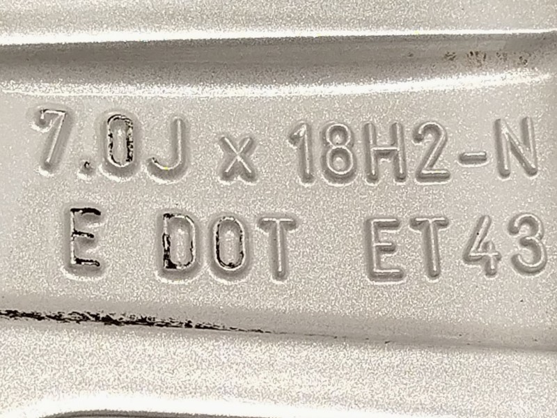 Recambio de llanta para audi q3 sportback (f3n) 35 tdi referencia OEM IAM 83A601025J  