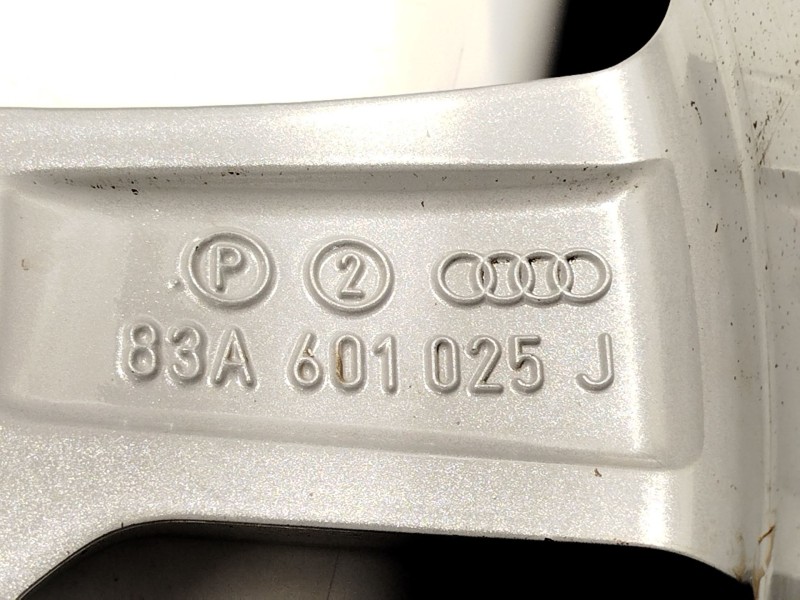 Recambio de llanta para audi q3 sportback (f3n) 35 tdi referencia OEM IAM 83A601025J  