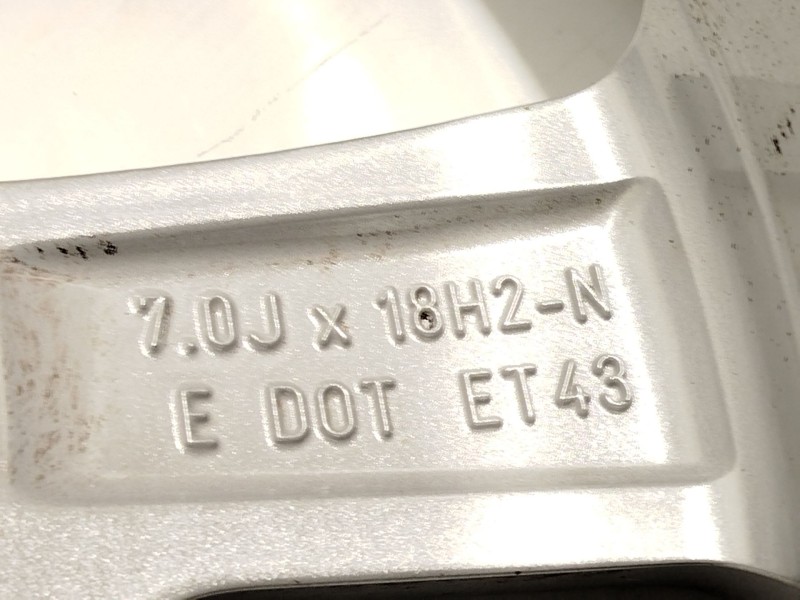 Recambio de llanta para audi q3 sportback (f3n) 35 tdi referencia OEM IAM 83A601025J  