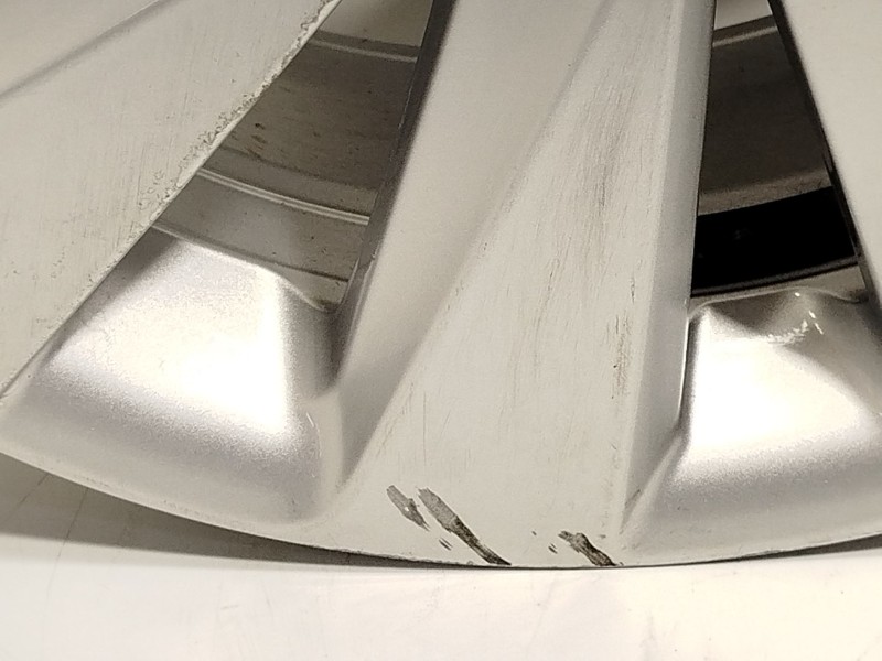 Recambio de llanta para seat arona (kj7, kjp) 1.0 tsi referencia OEM IAM 6F9601025  