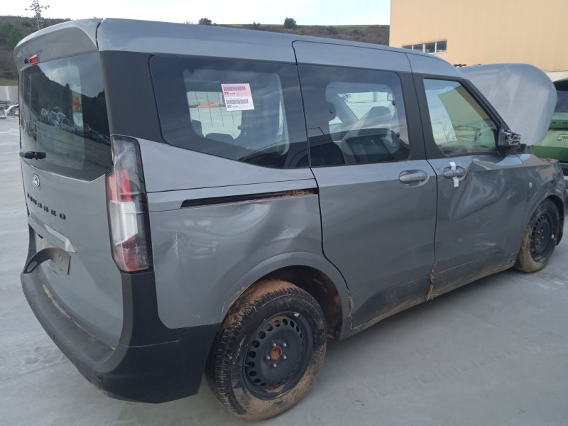 ford tourneo courier del año 2024