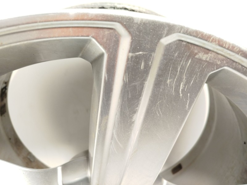 Recambio de llanta para audi e-tron (gen) 50 quattro referencia OEM IAM 4KE601025S  