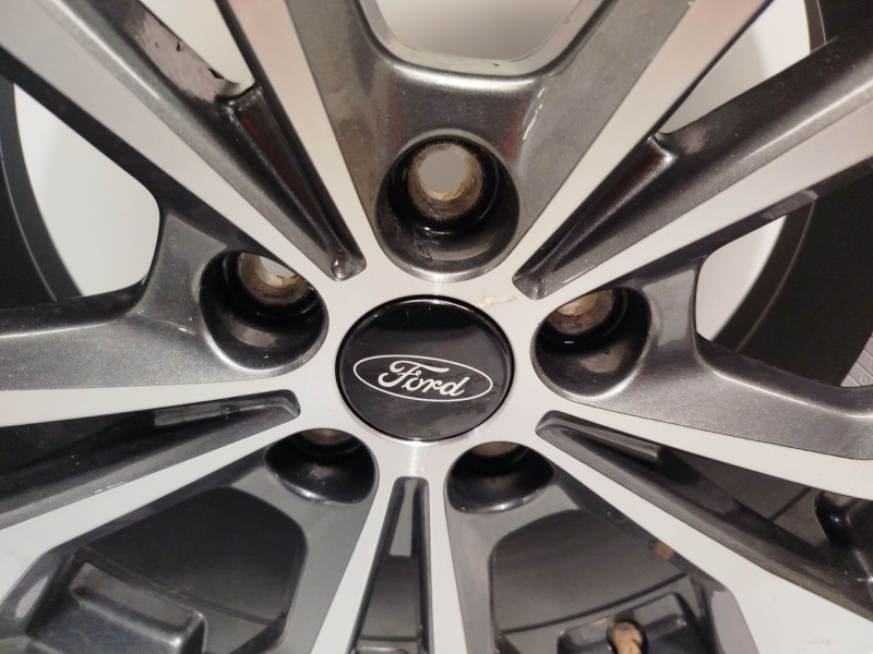 Recambio de llanta para ford tourneo courier 1.0 ecoboost referencia OEM IAM R2X61007BA 2660428 