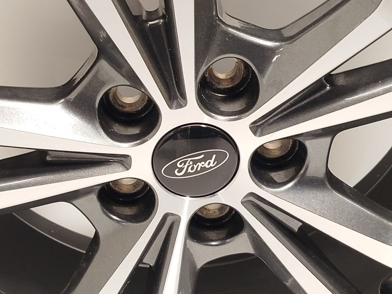 Recambio de llanta para ford tourneo courier 1.0 ecoboost referencia OEM IAM R2X61007BA 2660428 