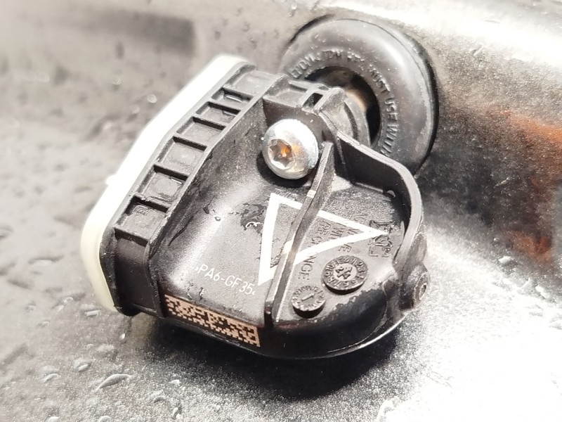 Recambio de llanta para ford tourneo courier 1.0 ecoboost referencia OEM IAM R2X61007BA 2660428 