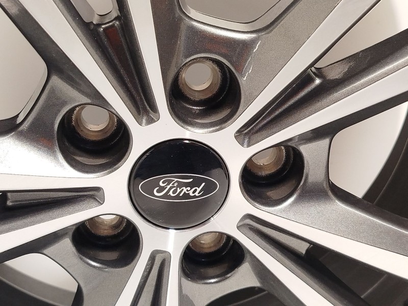 Recambio de llanta para ford tourneo courier 1.0 ecoboost referencia OEM IAM R2X61007BA 2660428 