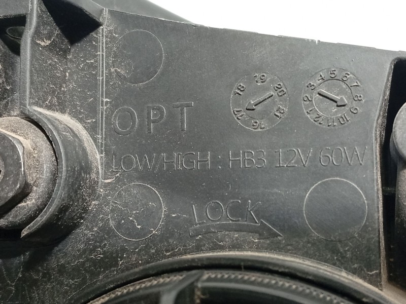 Recambio de faro izquierdo para kia stonic (yb) 1.2 cvvt referencia OEM IAM 92101H8500  