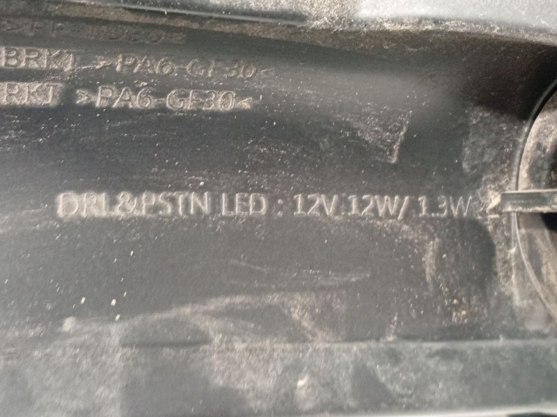 Recambio de faro izquierdo para kia stonic (yb) 1.2 cvvt referencia OEM IAM 92101H8500  