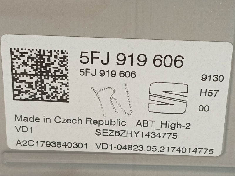 Recambio de pantalla multifuncion para seat ateca (kh7, khp) 2.0 tdi referencia OEM IAM 5FJ919606  A2C1793840301