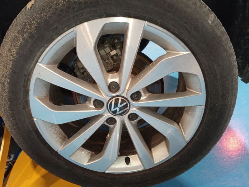 volkswagen t-roc (a11, d11) del año 2024