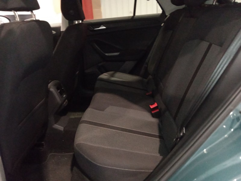 volkswagen t-roc (a11, d11) del año 2024