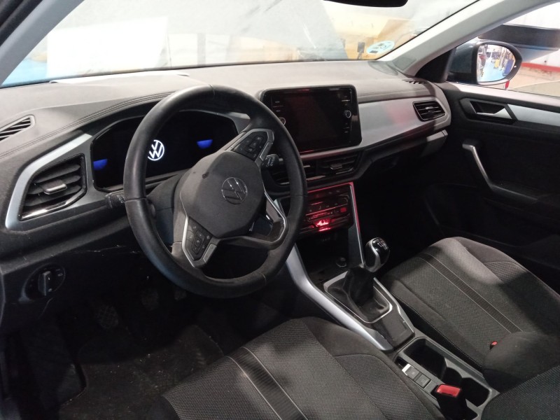 volkswagen t-roc (a11, d11) del año 2024