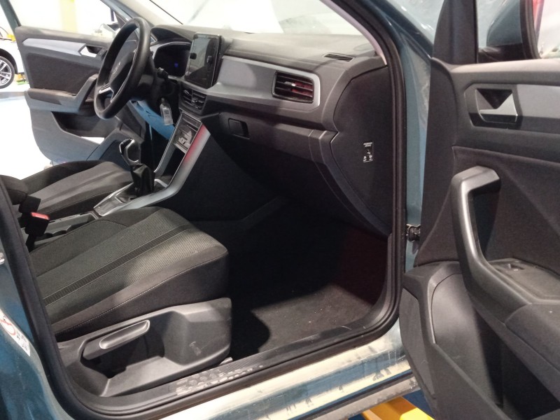 volkswagen t-roc (a11, d11) del año 2024