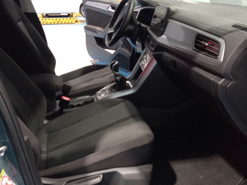 volkswagen t-roc (a11, d11) del año 2024