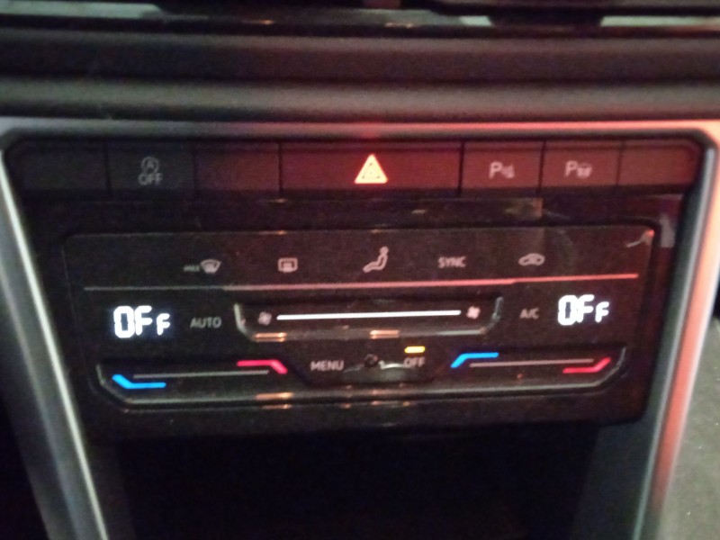 volkswagen t-roc (a11, d11) del año 2024