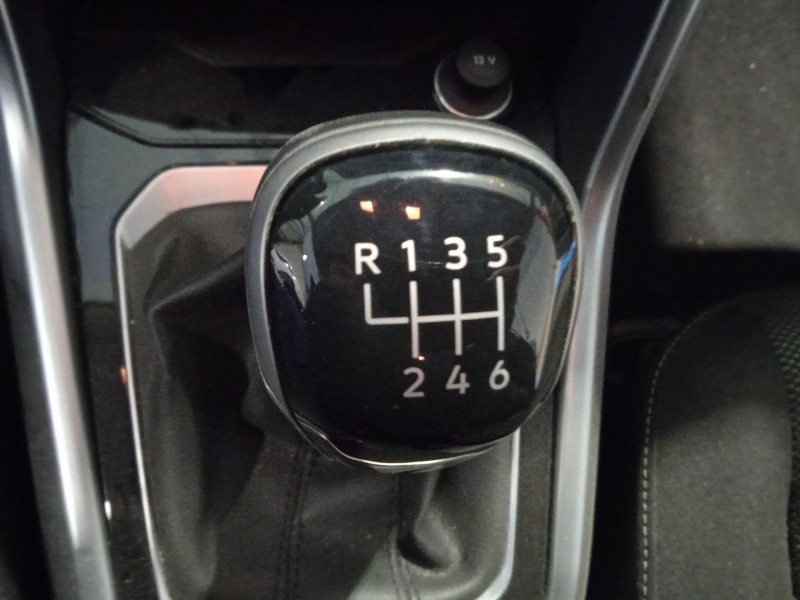 volkswagen t-roc (a11, d11) del año 2024