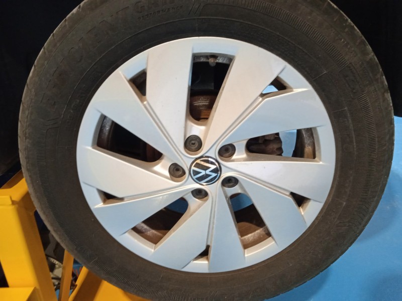 volkswagen t-cross (c11, d31) del año 2024