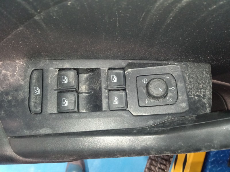 volkswagen t-cross (c11, d31) del año 2024