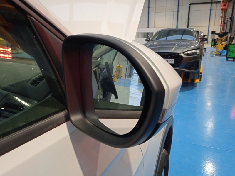 volkswagen t-cross (c11, d31) del año 2024