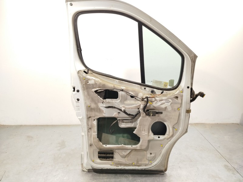 Recambio de puerta delantera izquierda para renault trafic ii furgoneta (fl) 1.9 dci 100 (fl0c) referencia OEM IAM   