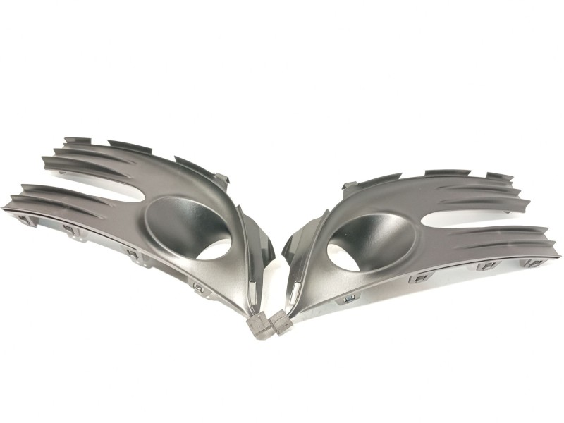 Recambio de rejilla paragolpes delantero para renault grand scénic iii (jz0/1_) 1.5 dci referencia OEM IAM 261525279R  