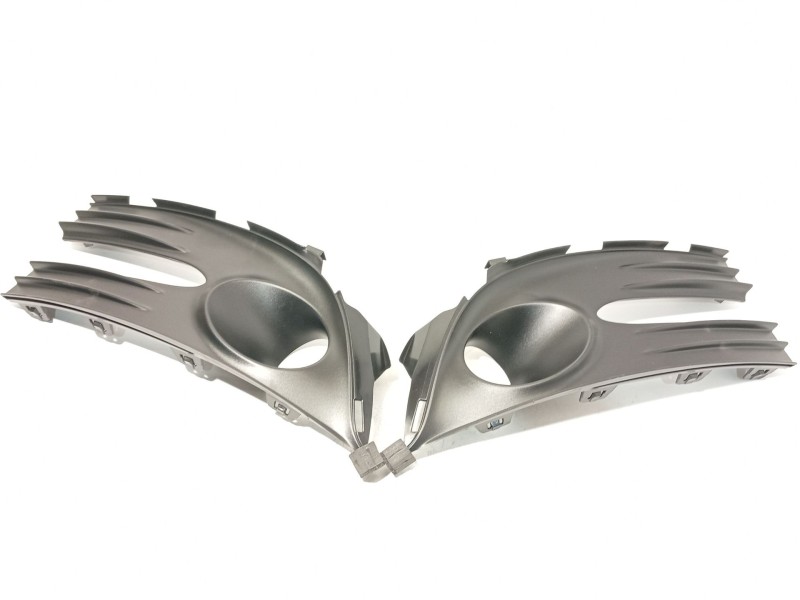 Recambio de rejilla paragolpes delantero para renault grand scénic iii (jz0/1_) 1.5 dci referencia OEM IAM 261525279R  