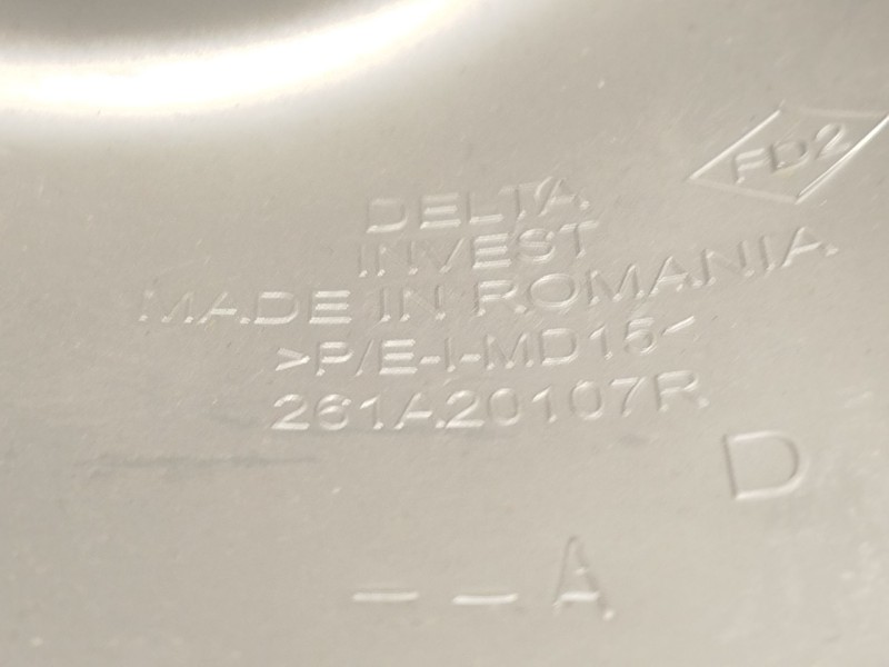 Recambio de rejilla paragolpes delantero para dacia sandero ii 1.5 dci referencia OEM IAM 261A20107R  