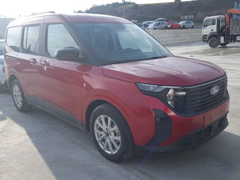 ford tourneo courier del año 2024