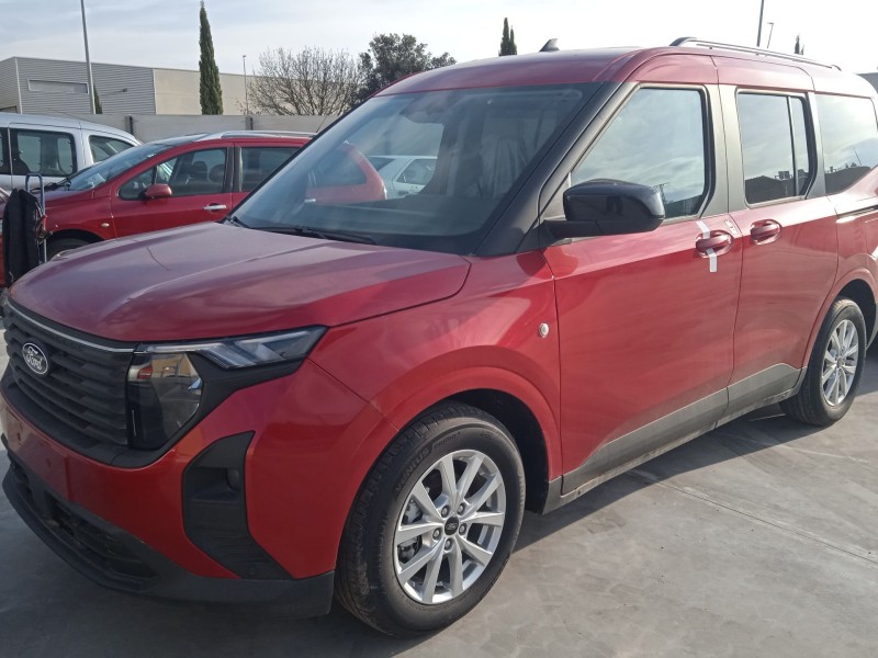 ford tourneo courier del año 2024