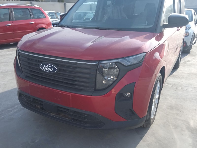 ford tourneo courier del año 2024