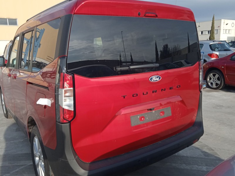 ford tourneo courier del año 2024