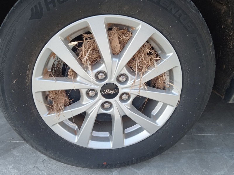 ford tourneo courier del año 2024