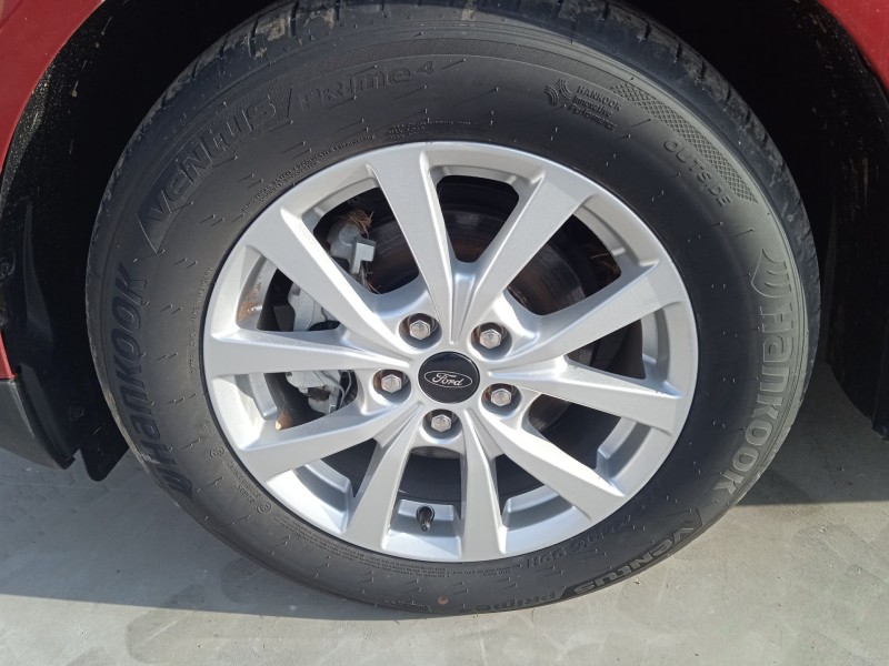 ford tourneo courier del año 2024