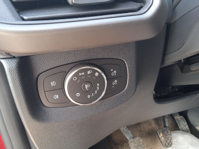 ford tourneo courier del año 2024