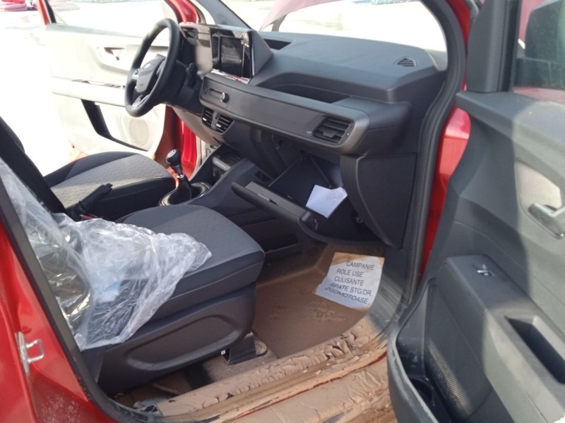 ford tourneo courier del año 2024