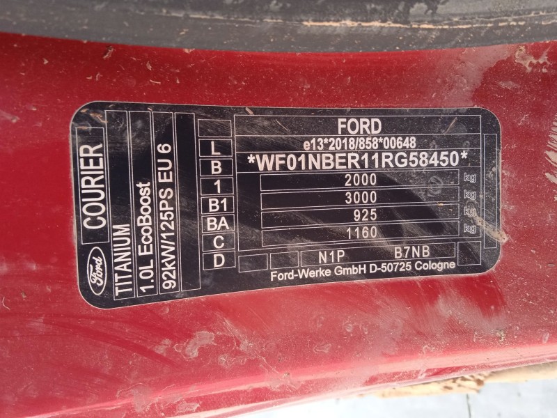 ford tourneo courier del año 2024