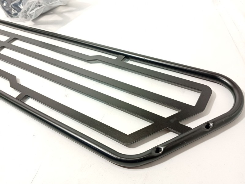 Recambio de bandeja trasera para renault scénic iv (j9_) 1.3 tce 140 referencia OEM IAM 8201612818  