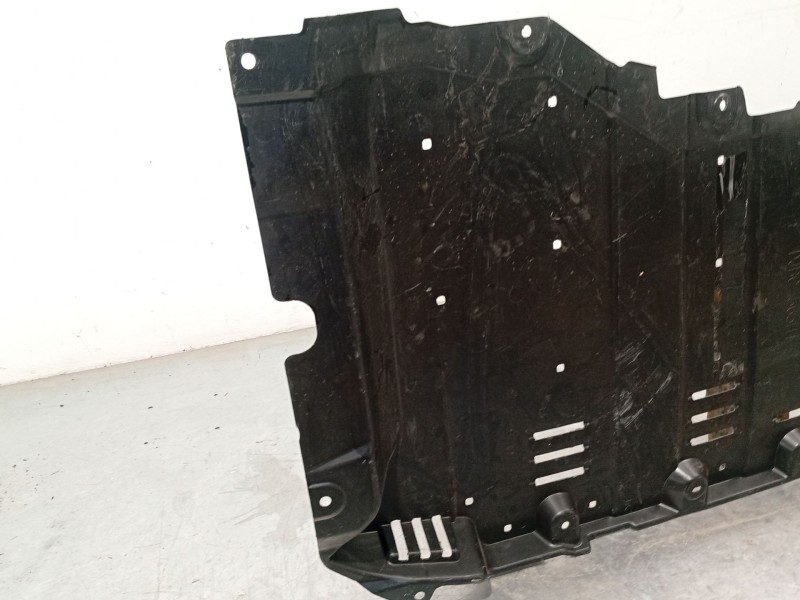 Recambio de cubrecarter para mazda mx-30 (dr) e-skyactiv referencia OEM IAM DN4E563H1A  