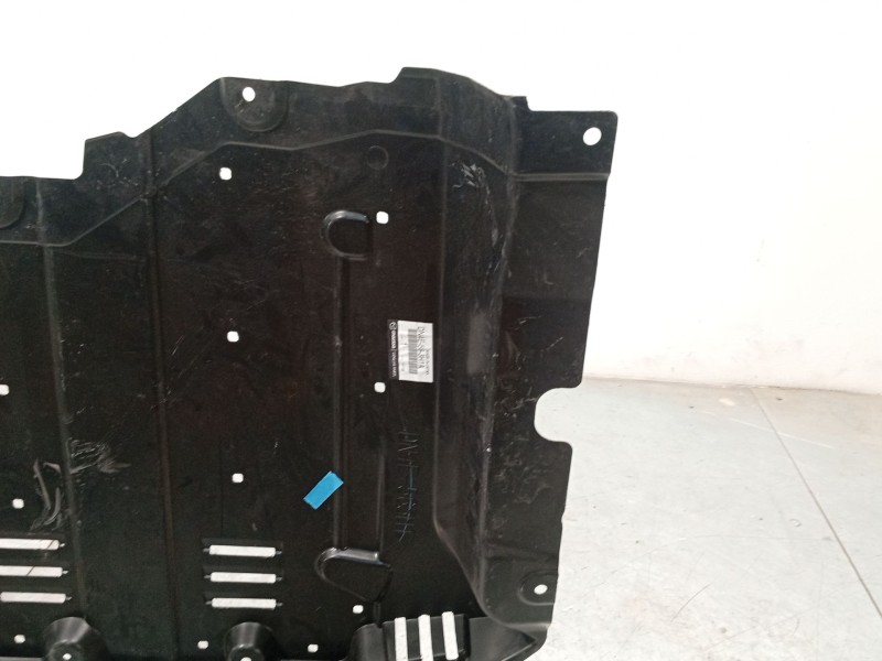 Recambio de cubrecarter para mazda mx-30 (dr) e-skyactiv referencia OEM IAM DN4E563H1A  