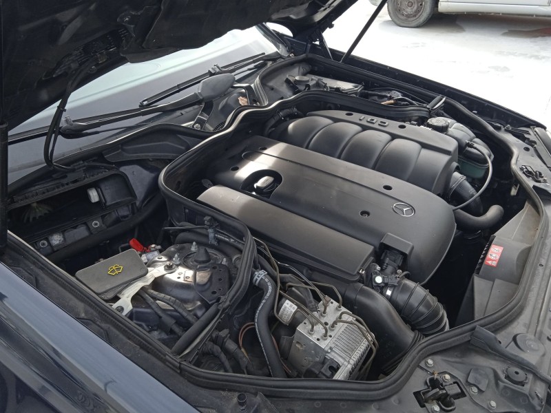 mercedes-benz clase e (w211) del año 2004