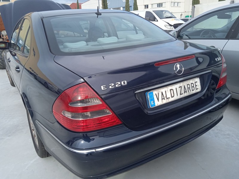 mercedes-benz clase e (w211) del año 2004