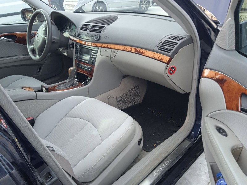 mercedes-benz clase e (w211) del año 2004