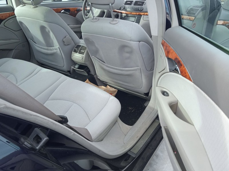 mercedes-benz clase e (w211) del año 2004