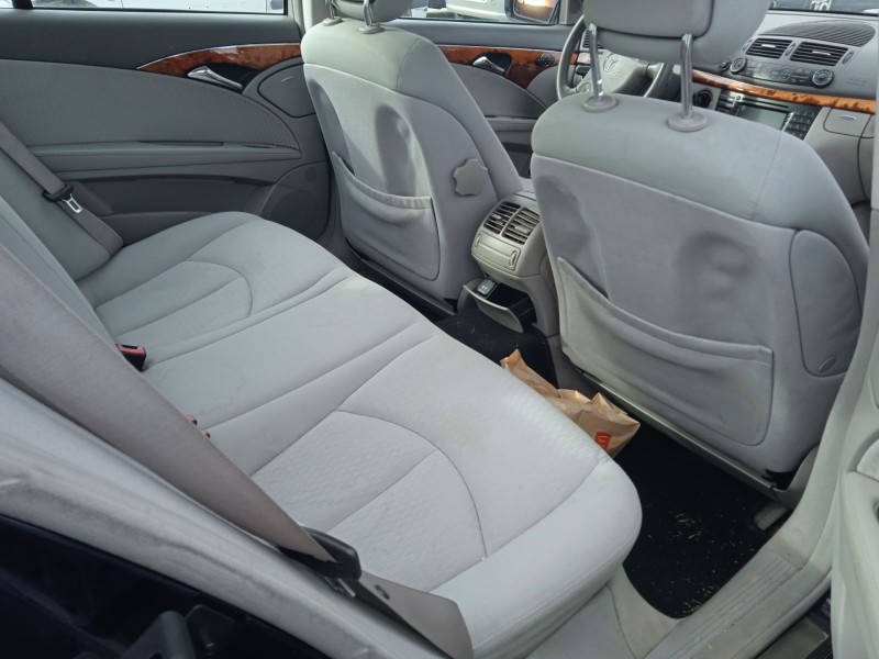 mercedes-benz clase e (w211) del año 2004