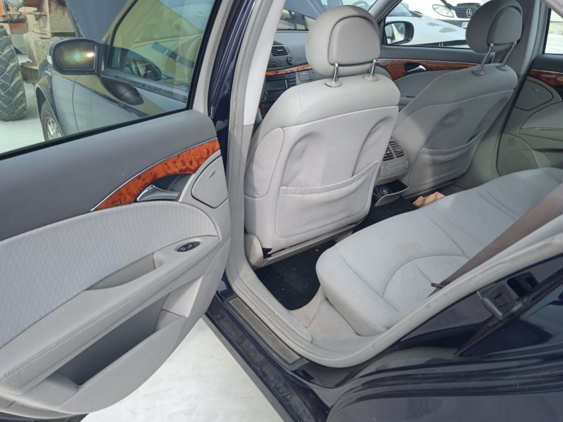mercedes-benz clase e (w211) del año 2004