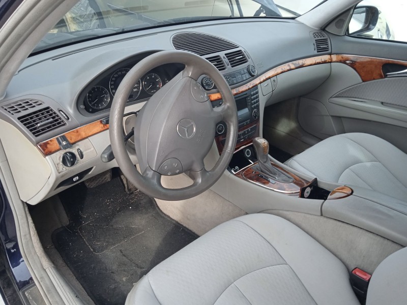 mercedes-benz clase e (w211) del año 2004