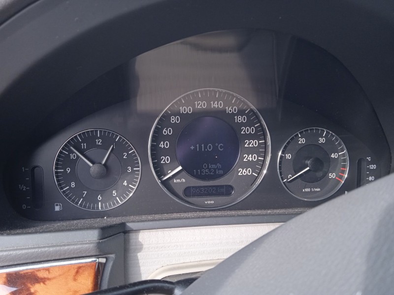 mercedes-benz clase e (w211) del año 2004