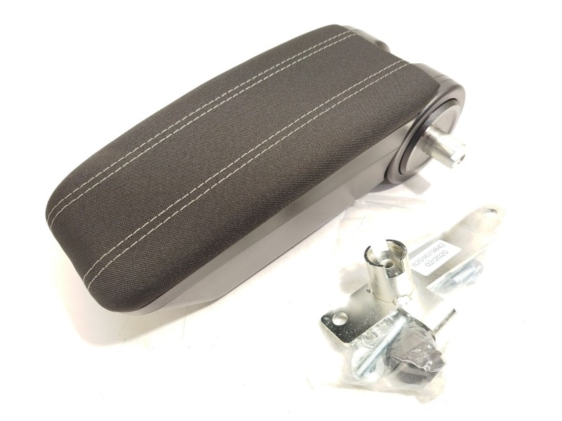 Recambio de apoyabrazos central para dacia sandero ii (b8_) 1.5 dci referencia OEM IAM 8201679842  