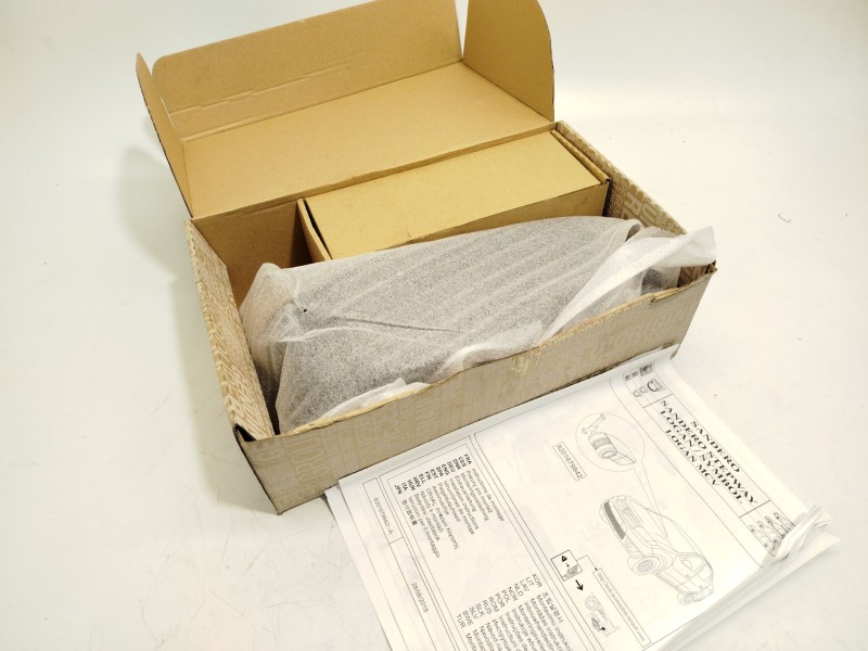 Recambio de apoyabrazos central para dacia sandero ii (b8_) 1.5 dci referencia OEM IAM 8201679842  